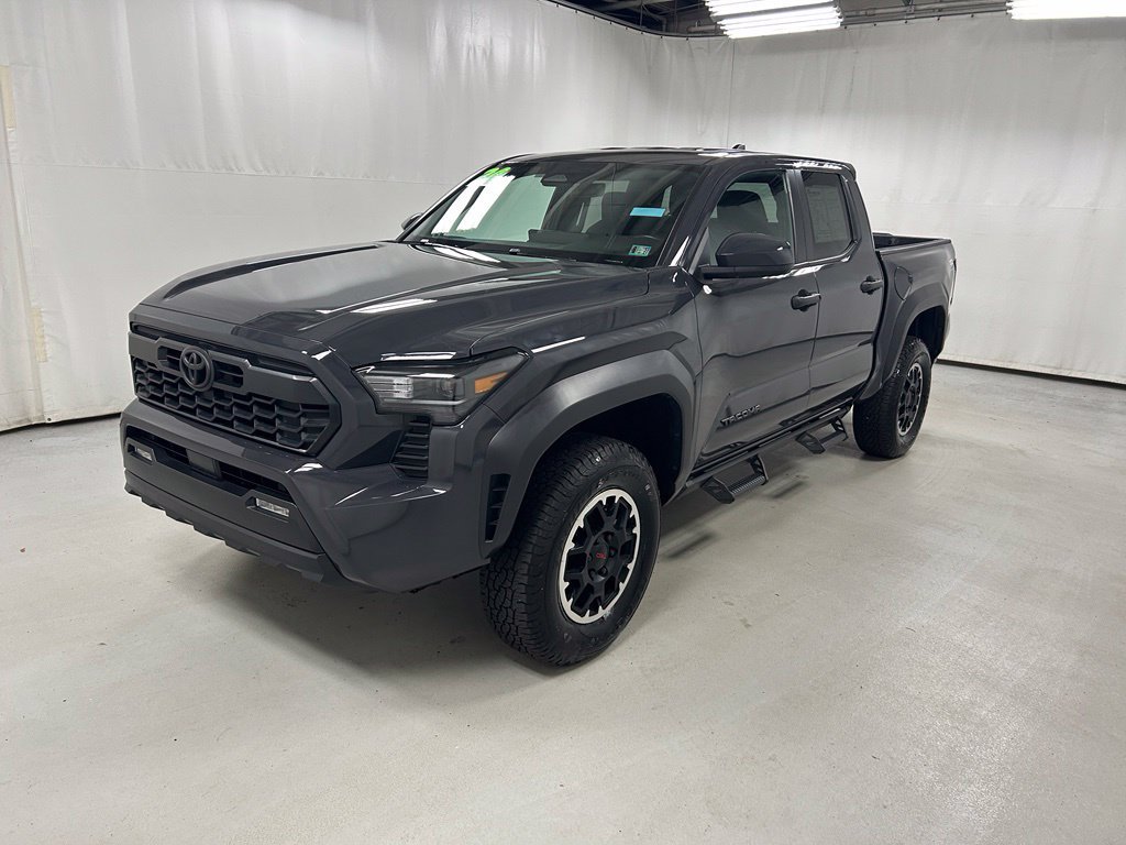 Used 2024 Toyota Tacoma TRD Off-Road AWD/4WD image 2