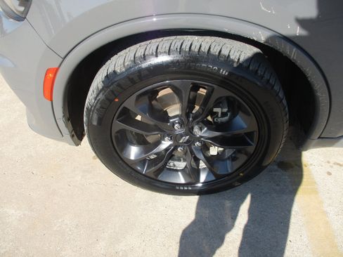 Used 2021 Dodge Durango GT image 3