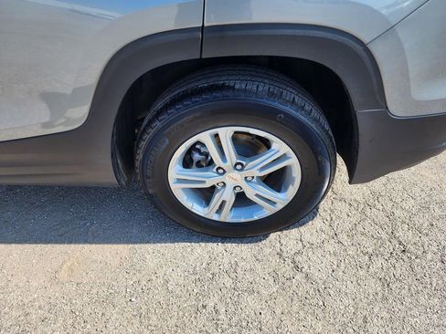 Used 2024 GMC Terrain SLE image 21