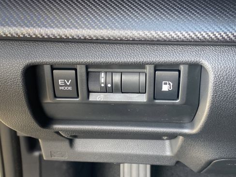 New 2026 Subaru Crosstrek 2.5i Limited AWD/4WD image 9