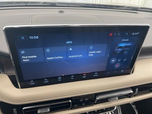 Certified 2023 Lincoln Nautilus Reserve image 17