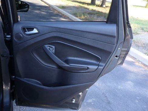 Used 2013 Ford Escape SE image 25