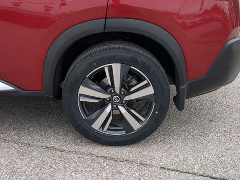 Used 2021 Nissan Rogue SL w/ Premium Package image 10