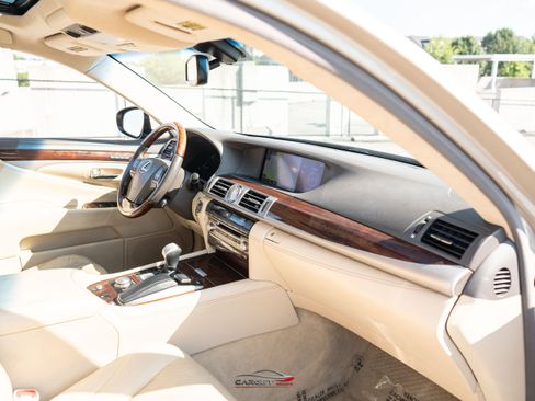 Used 2015 Lexus LS 460 AWD w/ Comfort Package image 14