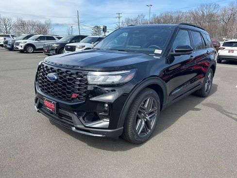 New 2026 Ford Explorer ST image 3
