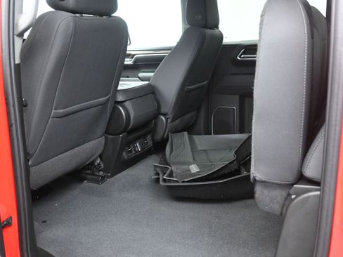 Used 2022 Chevrolet Silverado 1500 LT AWD/4WD image 21