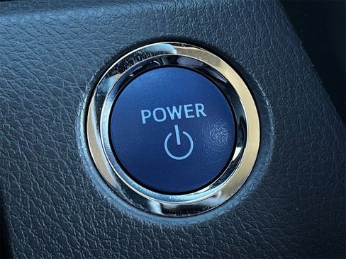 Used 2023 Toyota Camry LE image 18