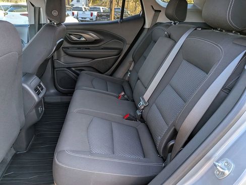 Used 2023 GMC Terrain SLE w/ Driver Convenience Package image 14