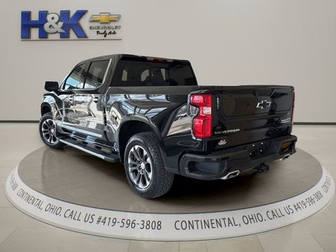 Used 2025 Chevrolet Silverado 1500 High Country w/ Technology Package AWD/4WD image 4