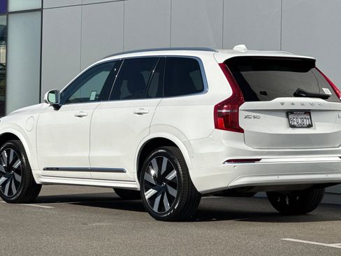 Used 2023 Volvo XC90 T8 Ultimate w/ Protection Package Premier AWD/4WD image 3