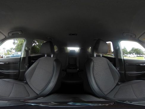 Used 2025 Kia Seltos S FWD image 44