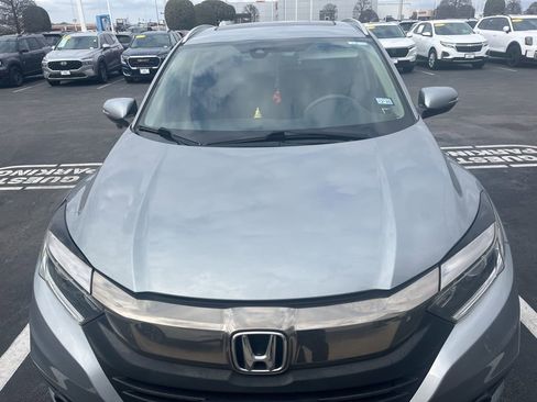 Used 2019 Honda HR-V EX image 2