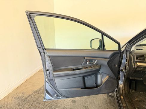 Used 2014 Subaru Crosstrek 2.0i Premium AWD/4WD image 10