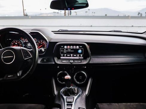 Used 2017 Chevrolet Camaro SS image 13