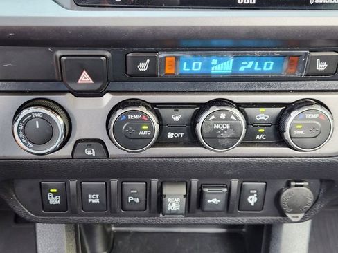 Used 2023 Toyota Tacoma TRD Pro AWD/4WD image 14