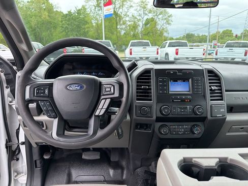 Used 2021 Ford F250 XL w/ Power Equipment Group RWD image 12