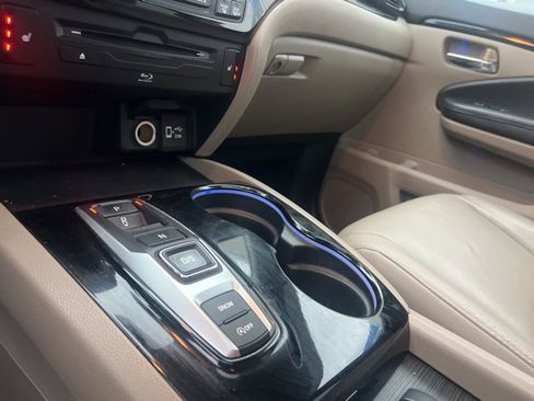 Certified 2020 Honda Pilot Touring image 21