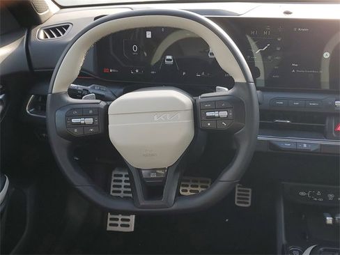 Certified 2025 Kia K4 GT-Line Turbo image 12