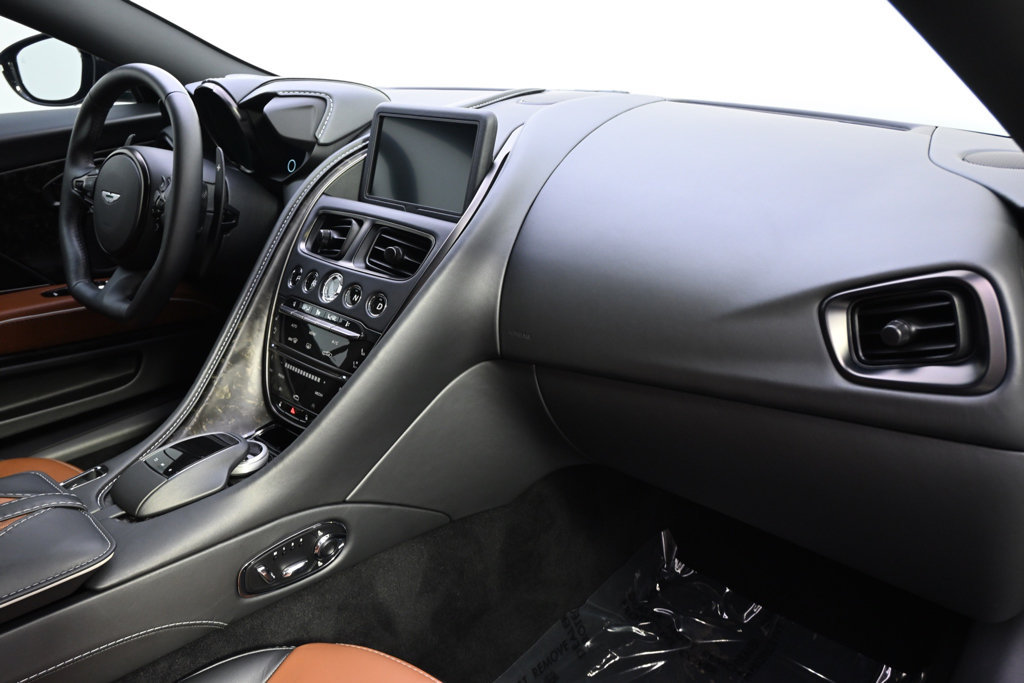 Used 2023 Aston Martin DBS Coupe RWD image 15