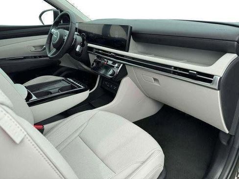 New 2025 Hyundai Tucson Limited FWD image 15
