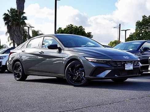 Certified 2026 Hyundai Elantra Sport image 2