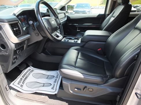 Used 2024 Ford Expedition Max XLT AWD/4WD image 11