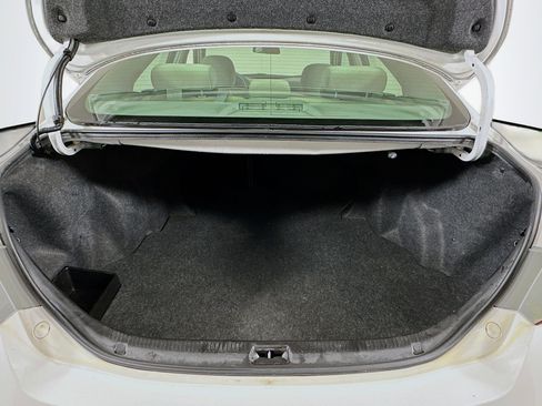 Used 2011 Toyota Camry LE w/ LE Extra-Value Pkg image 26