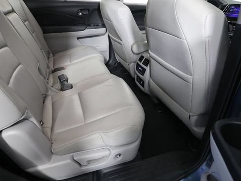 Used 2016 Honda Pilot Touring image 25