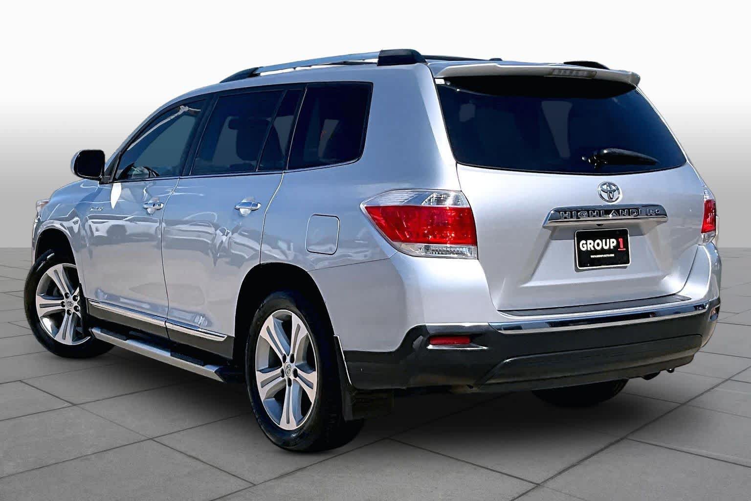 Used 2013 Toyota Highlander Limited FWD image 10