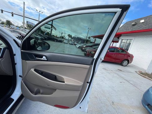 Used 2021 Hyundai Tucson Sport w/ Cargo Package FWD image 2