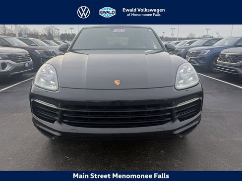 Used 2021 Porsche Cayenne image 1