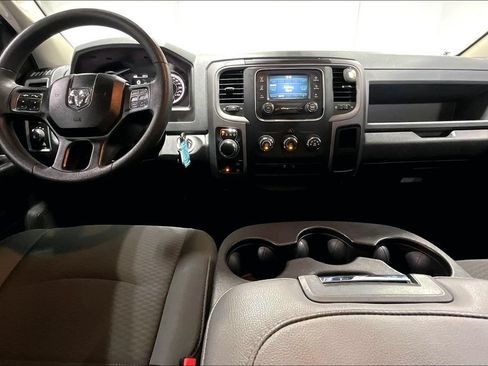 Used 2018 RAM 1500 Express w/ Express Value Package AWD/4WD image 18