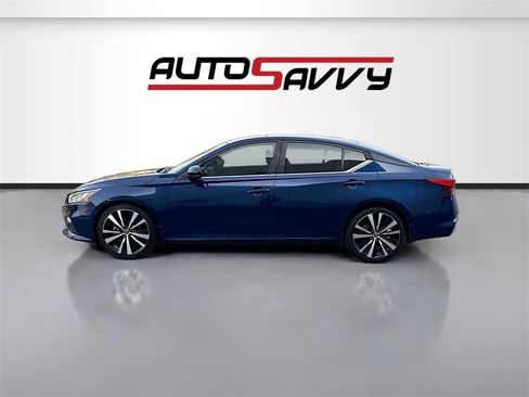 Used 2020 Nissan Altima 2.5 SR w/ Premium Package image 4