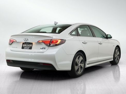 Used 2017 Hyundai Sonata Plug-In Hybrid FWD image 5