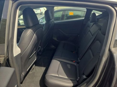 Used 2024 Tesla Model Y Long Range image 2