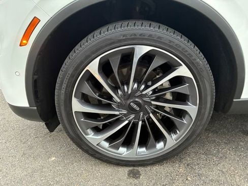 Used 2023 Lincoln Aviator Reserve w/ Equipment Group 201A image 26