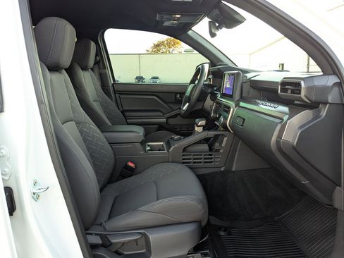 Used 2024 Toyota Tacoma image 27