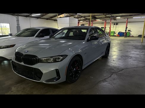 Used 2023 BMW 330e w/ M Sport Package RWD image 2
