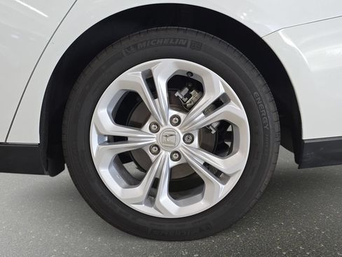Used 2025 Honda Accord LX image 30