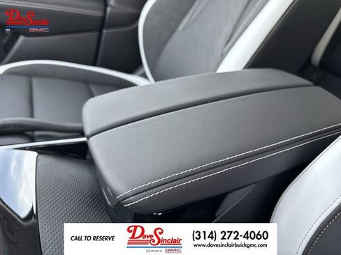 New 2026 Buick Envision Sport Touring AWD/4WD image 21