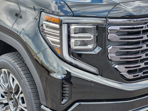 New 2025 GMC Sierra 1500 Denali Ultimate image 10