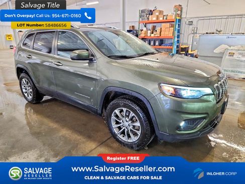Used 2019 Jeep Cherokee Latitude Plus w/ Cold Weather Group AWD/4WD image 5