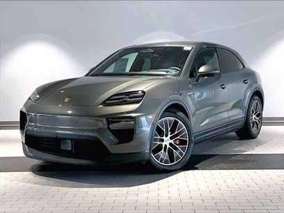 New 2025 Porsche Macan 4S Electric