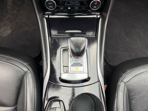 Used 2017 INFINITI QX30 Premium w/ Navigation Package image 37