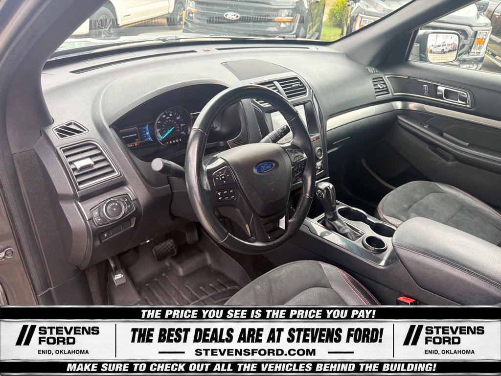 Used 2019 Ford Explorer XLT w/ Equipment Group 202A FWD image 22