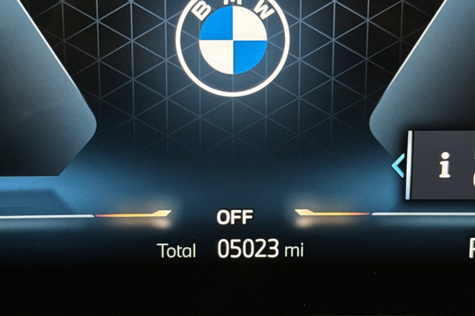 Used 2025 BMW 230i Coupe w/ Convenience Package RWD image 36