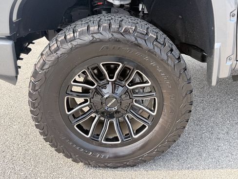 Used 2021 GMC Sierra 1500 AT4 w/ AT4 Premium Package AWD/4WD image 37