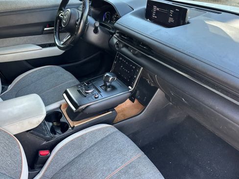 Used 2022 MAZDA MX-30 Electric w/ Premium Plus Pkg FWD image 18
