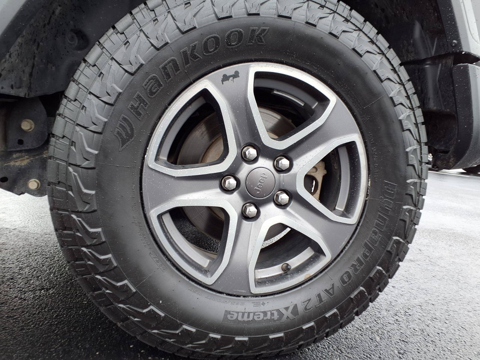 Used 2018 Jeep Wrangler Unlimited Sport S AWD/4WD image 31