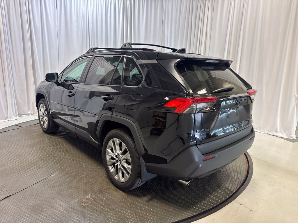 Used 2024 Toyota RAV4 XLE Premium w/ Weather Package AWD/4WD image 27